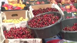 Тоҷири тоҷик гуфт, "сабаби афзоиши нархро аз гумрук пурсед" Тоҷири тоҷик гуфт, "сабаби афзоиши нархро аз гумрук пурсед"