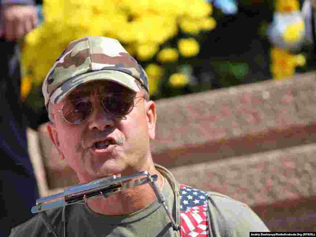 Бард Андрій Глясанов