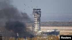 Донецький аеропорт, жовтень 2014 року