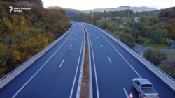 Upitno još 100 miliona evra iz EU, jer BiH kasni sa reformama
 Upitno još 100 miliona evra iz EU, jer BiH kasni sa reformama