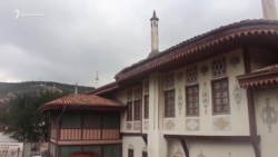 Ханский дворец в Крыму: уничтожение под прикрытием реставрации (видео) Ханский дворец в Крыму: уничтожение под прикрытием реставрации (видео)