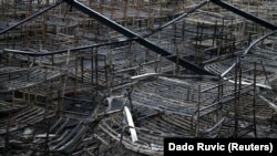 Ostaci izgorjelih šatora