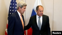 Держсекретар США Джон Керрі (л) та міністр закордонних справ Росії Сергій Лавров (фото ілюстративне) 