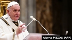 «Я відкритий для зустрічі з обома президентами – Україною та Росією», – папа Римський Франциск