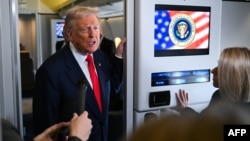 Presidenti amerikan, Donald Trump, duke folur me gazetarët më 31 tetor 2025. 